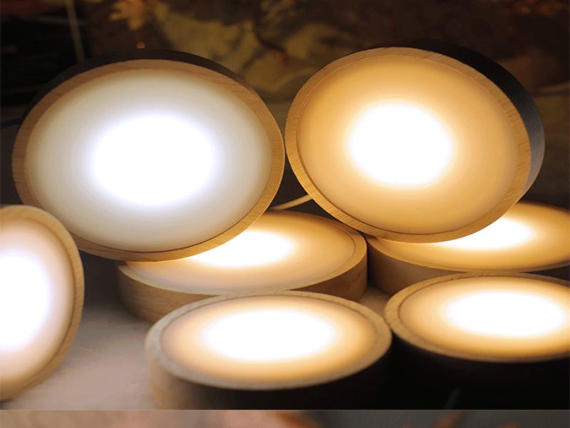 3 3